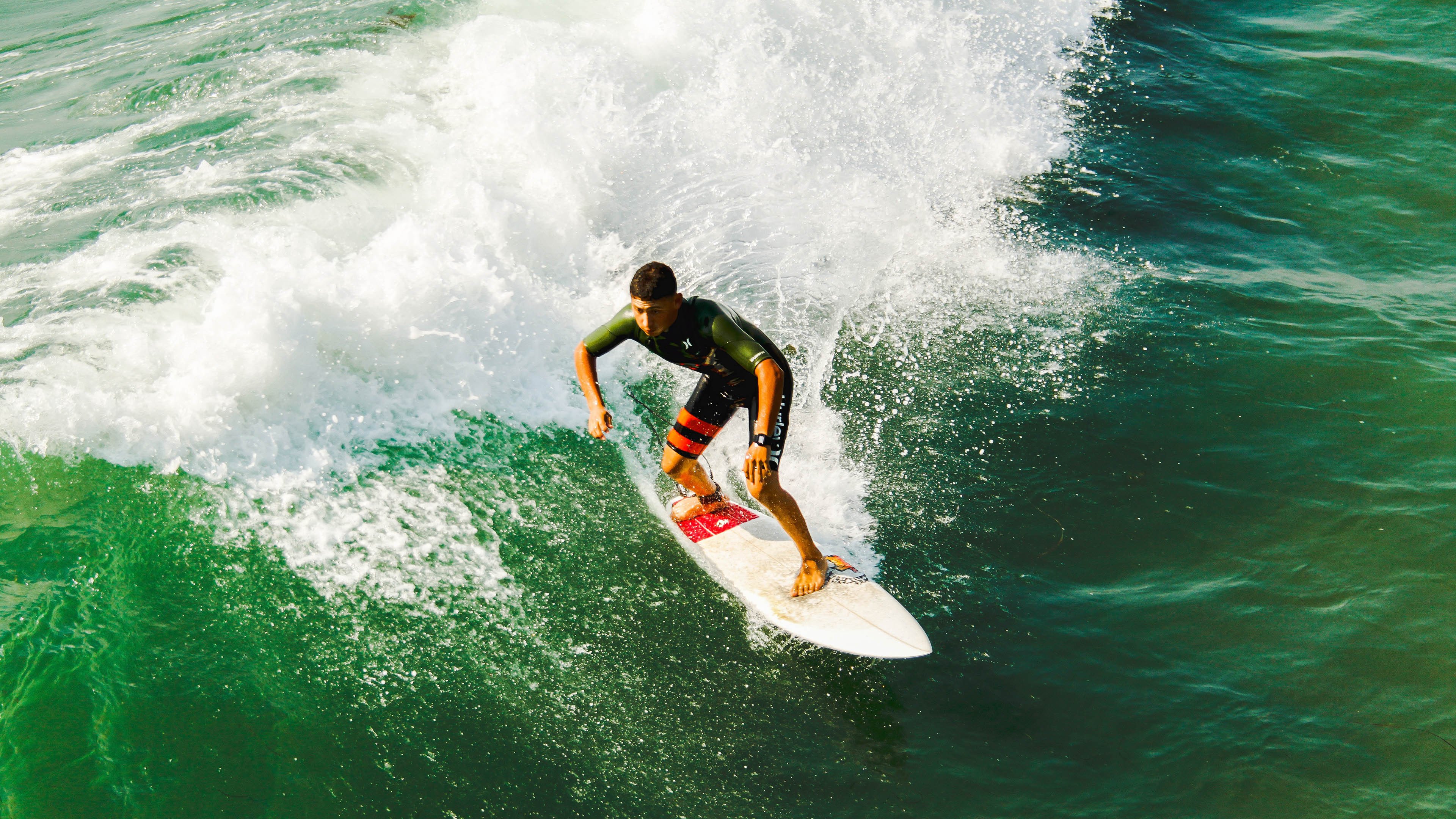 以足球为主题的数字创新城市空间持续丰富，打造未来城市名片，以足球为主题的创意画